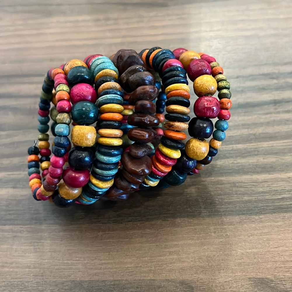 Memory wire multicolored wooden bead bracelet, EUC